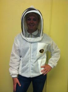 C:UsersBailey Bee SupplyPicturesVent Jacket w Hood Veil 3.JPG
