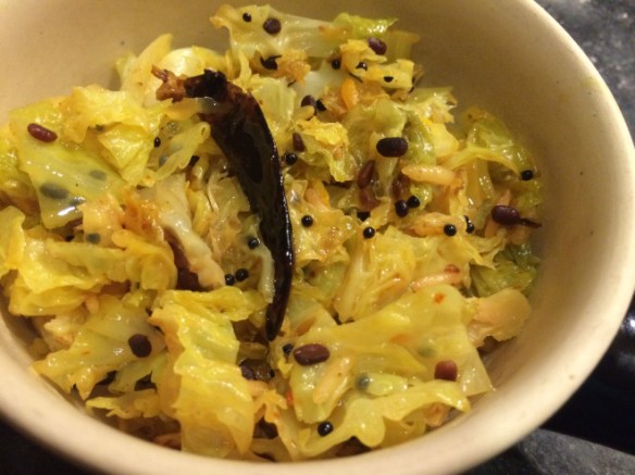 Cabbage thoran