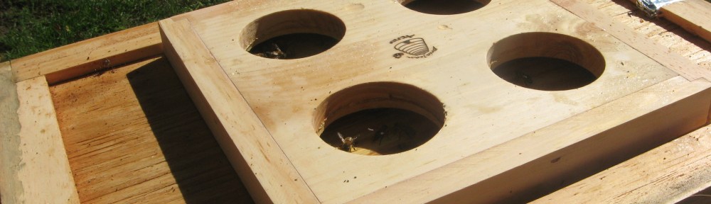 quad feeder base on inner cover
